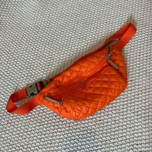 MZ WALLACE METRO SLING - ORANGE
